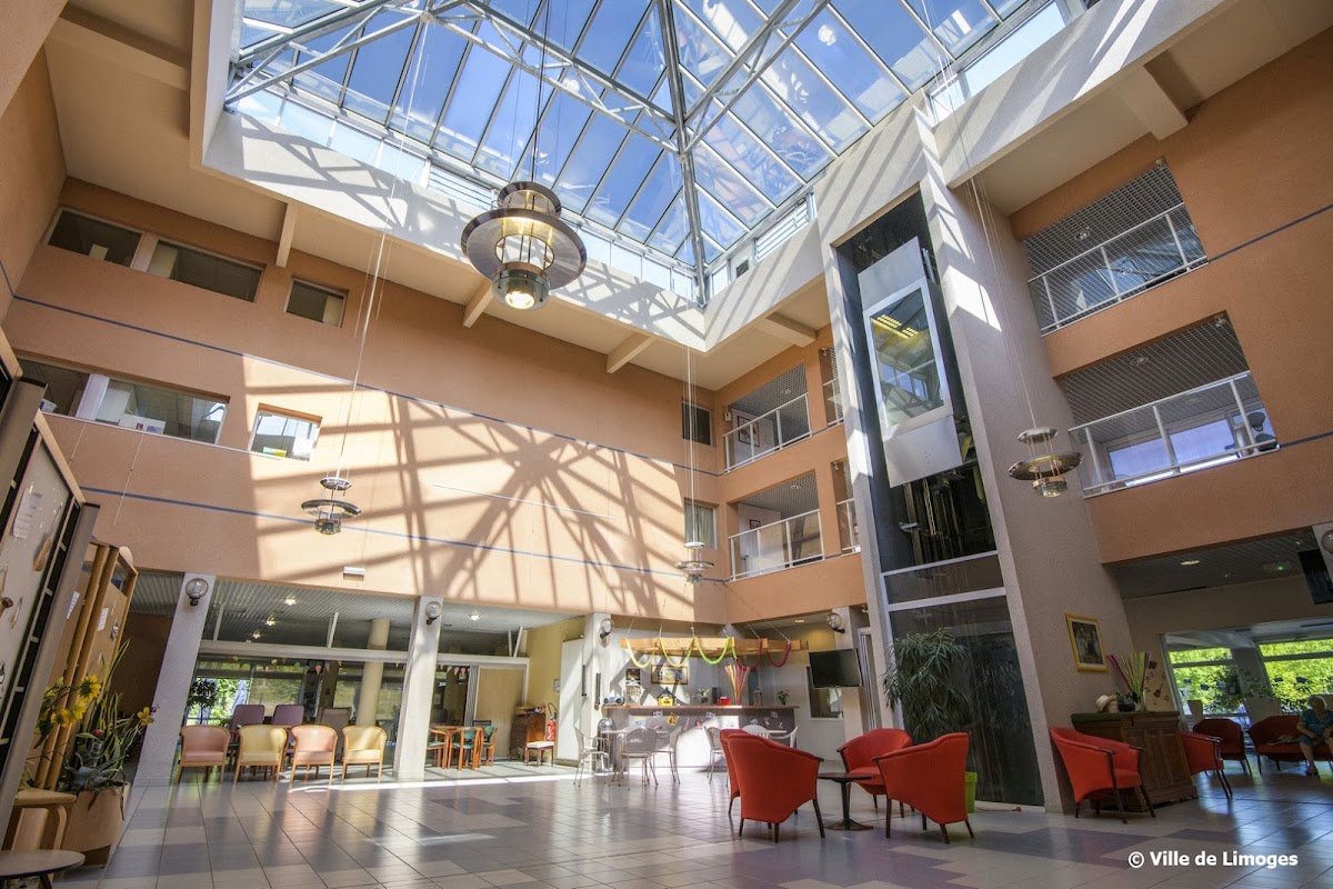 EHPAD Le Roussillon - Photo 2 sur 5 - Intérieur et espaces communs