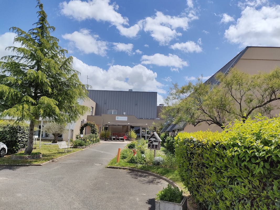 Photo de EHPAD Les Jardins du Lys, EHPAD à MONNAIE