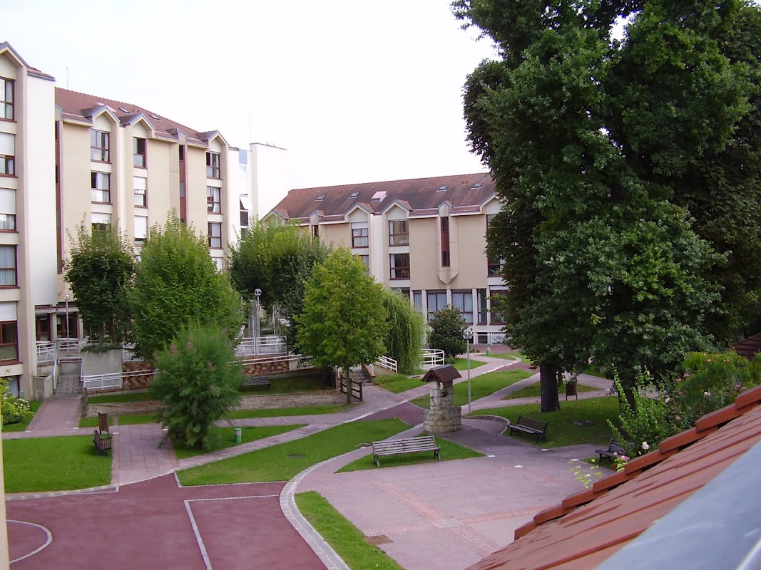 EHPAD Maison des Augustines - Photo 2 sur 3 - Intérieur et espaces communs