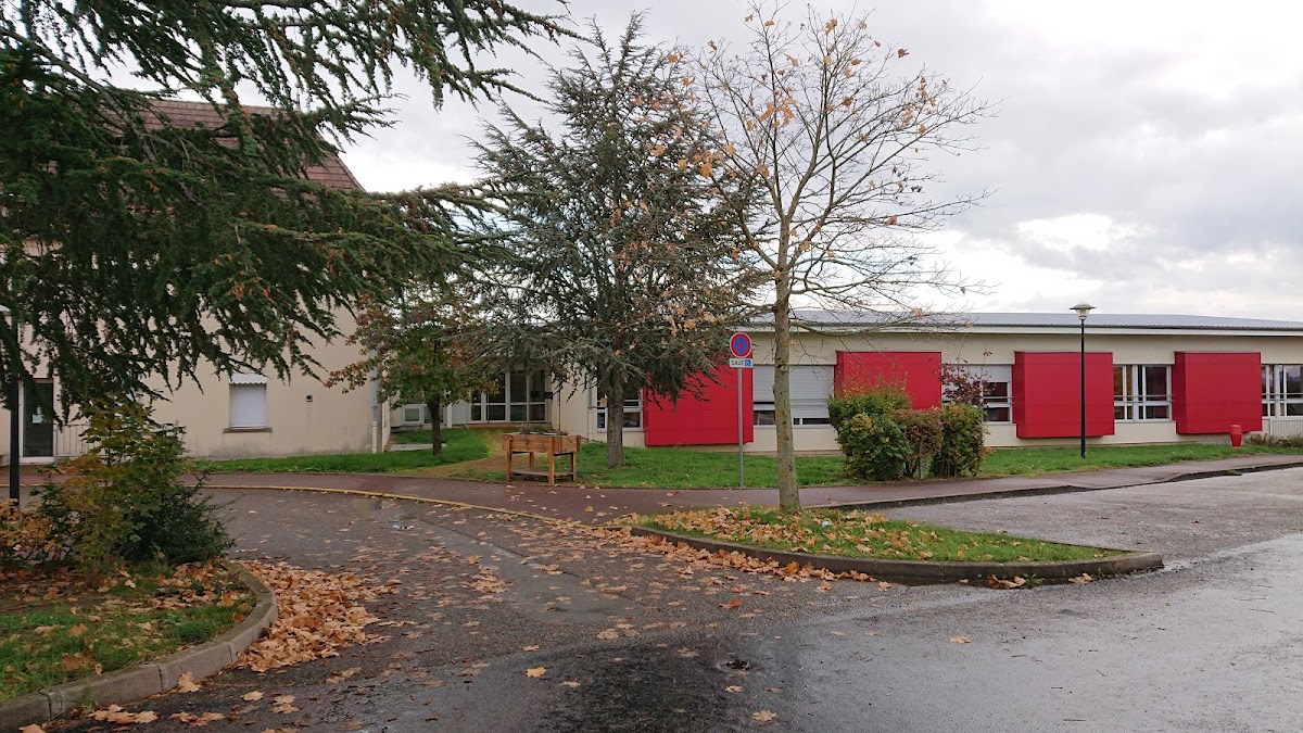 EHPAD Saint-Louis - Photo 2 sur 5 - Intérieur et espaces communs