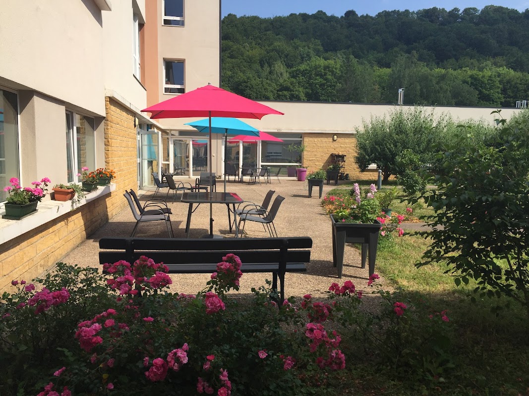 EHPAD Résidence Le Plateau - Photo 2 sur 5 - Intérieur et espaces communs