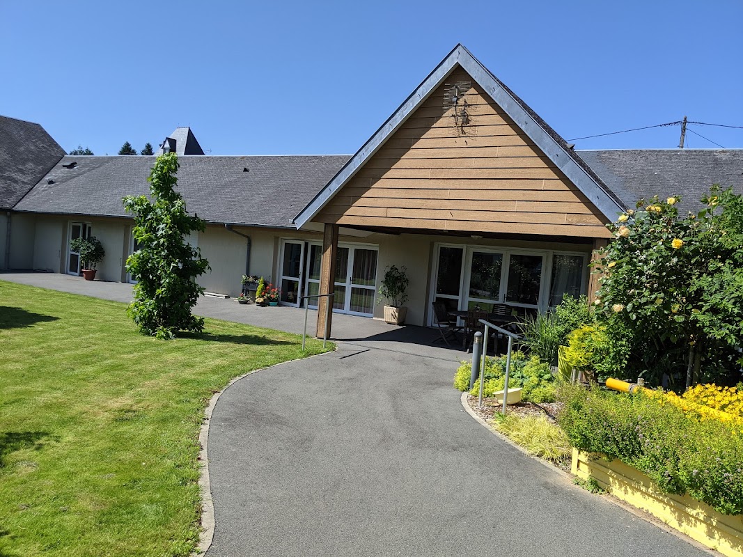 Photo de EHPAD Saint-Joseph - Sourdeval, EHPAD à SOURDEVAL