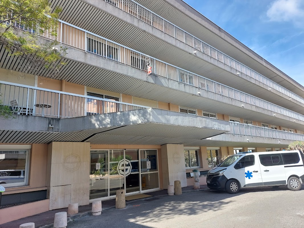 USLD Clinique Les Sources - Photo 2 sur 5 - Intérieur et espaces communs