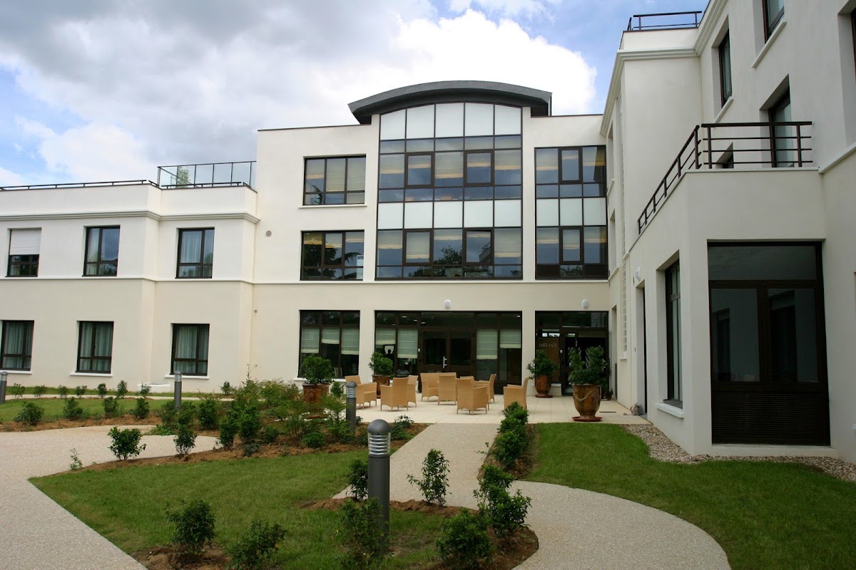 EHPAD Résidence La Fontaine - Photo 5 sur 5 - Environnement et extérieurs