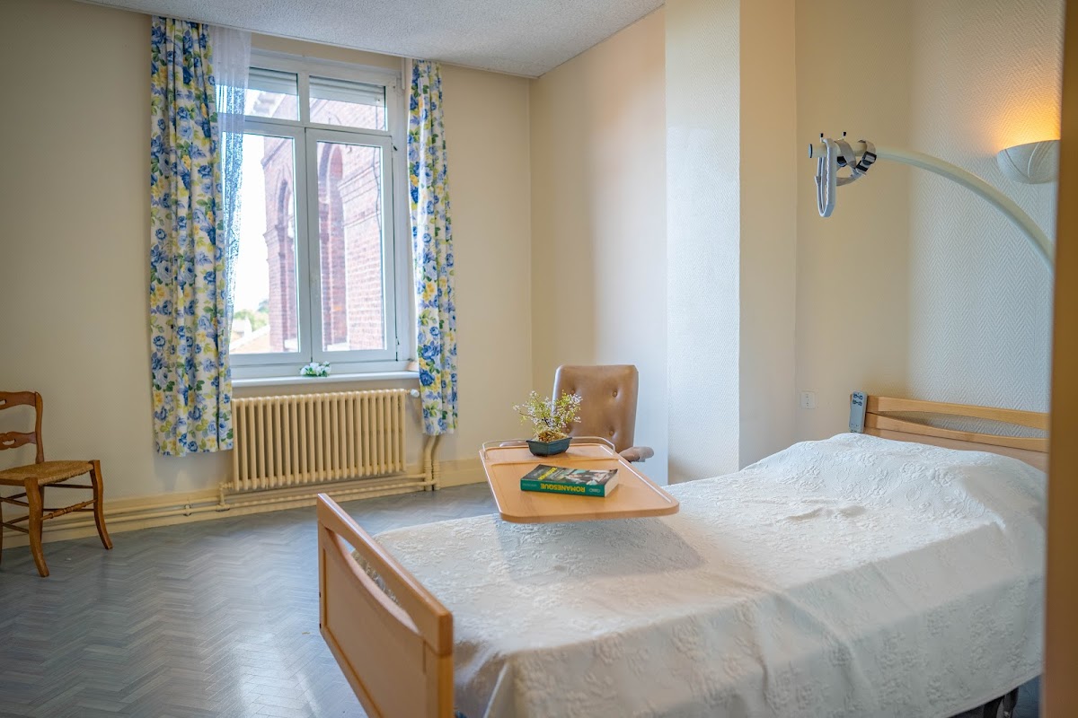 EHPAD La Maison des Roses - Photo 2 sur 5 - Intérieur et espaces communs