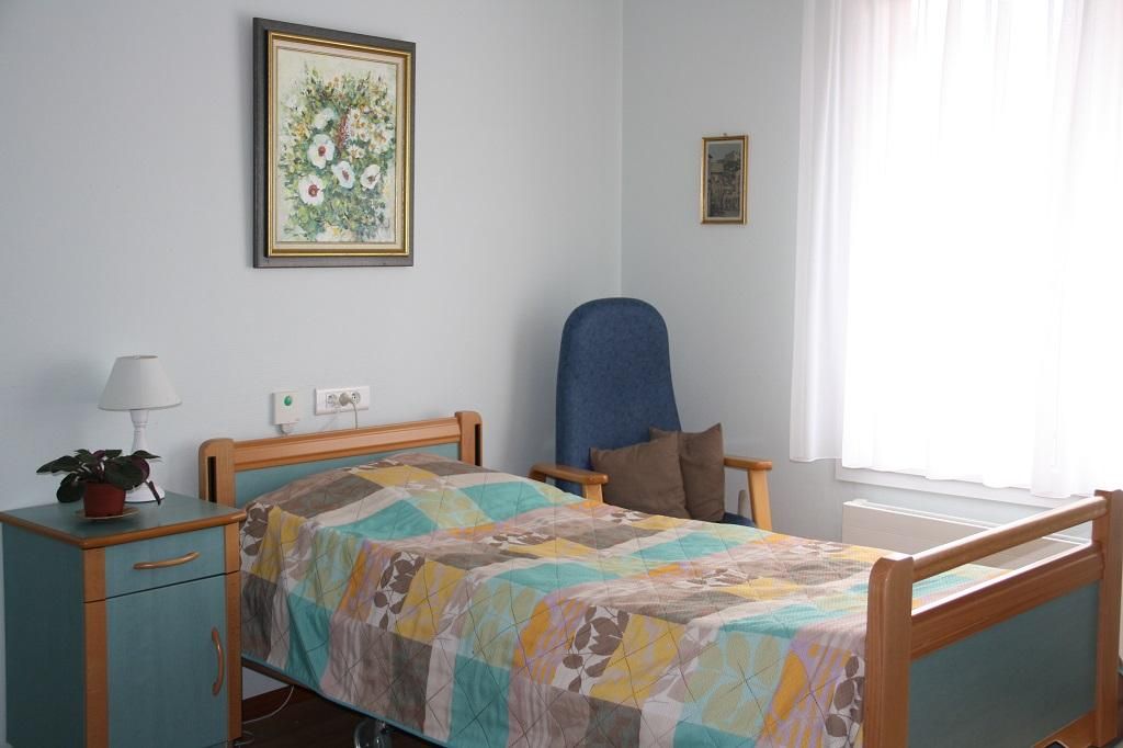 Maison de retraite EHPAD Pere Faller - Photo 5 sur 5 - Environnement et extérieurs