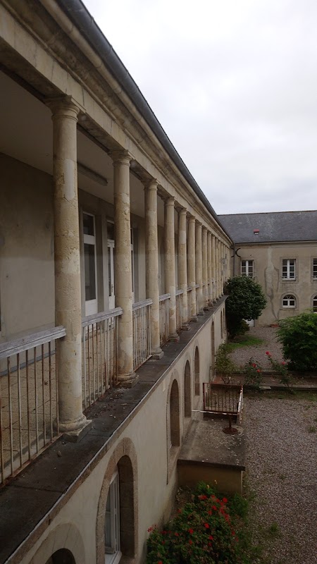 EHPAD du Val de Saire Site La Goudalie - Photo 2 sur 4 - Intérieur et espaces communs