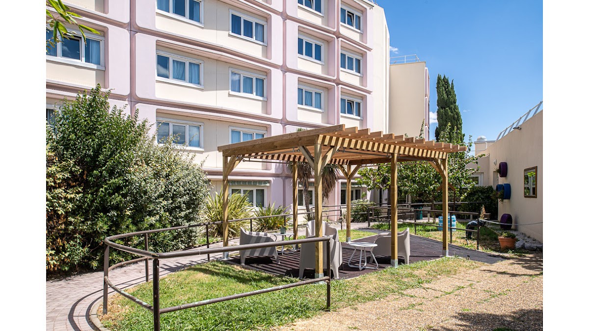 Photo de EHPAD Korian Les Alpilles, EHPAD à VITROLLES