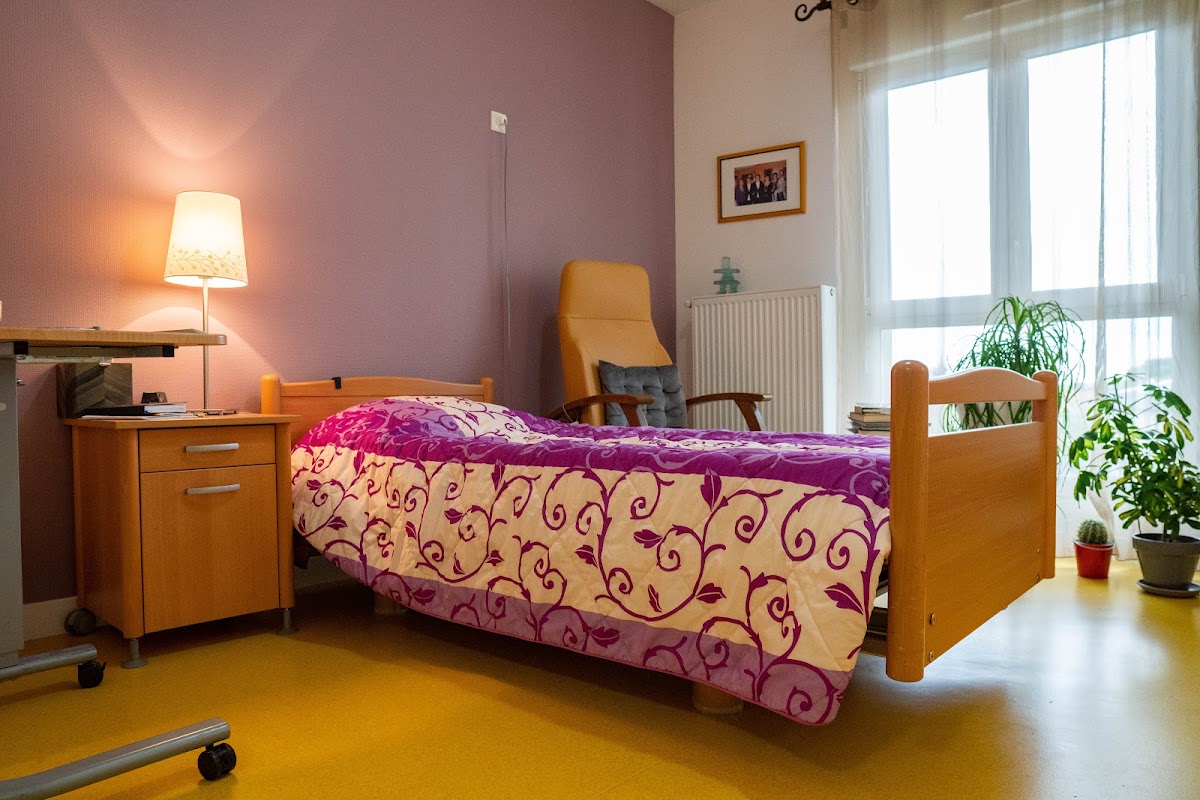 EHPAD Huguette Henry - Photo 2 sur 5 - Intérieur et espaces communs