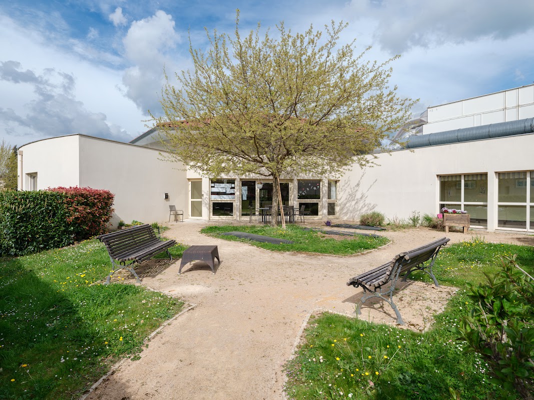 Photo de EHPAD LES MOUSSIERES, EHPAD à ECHALAS