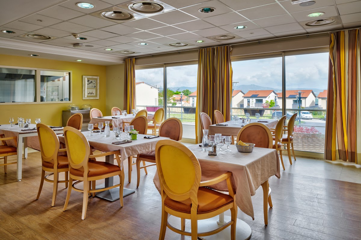 EHPAD LES MOUSSIERES - Photo 3 sur 5 - Chambres et hébergement