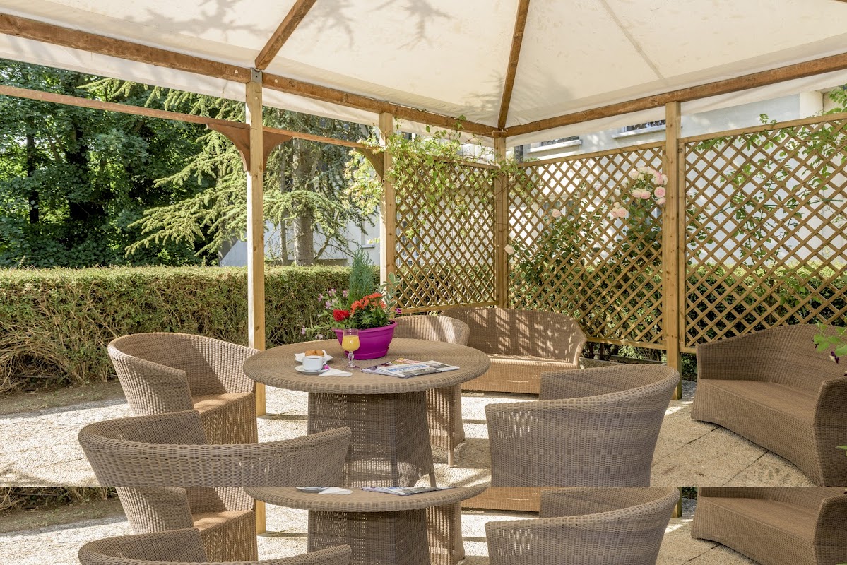 EHPAD - résidence Les Hautes Futaies - Photo 5 sur 5 - Environnement et extérieurs