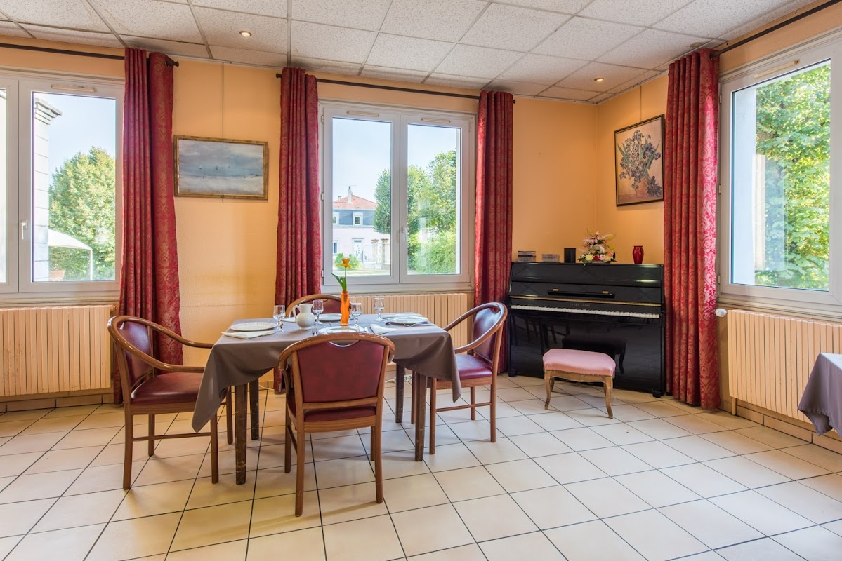 EHPAD Giraumont - Photo 3 sur 5 - Chambres et hébergement