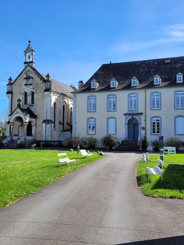 EHPAD Centre gérontologique de long séjour Pontacq-Nay - Photo 2 sur 5 - Intérieur et espaces communs
