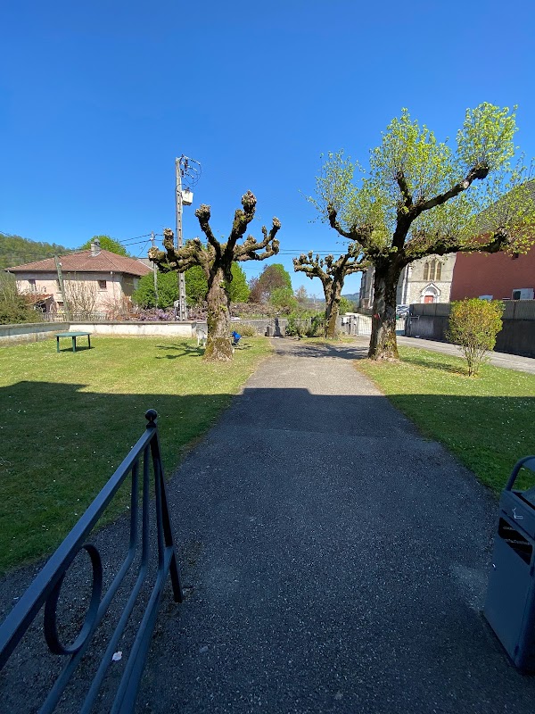 EHPAD Le Bon accueil à Saint-Bueil - Photo 5 sur 5 - Environnement et extérieurs