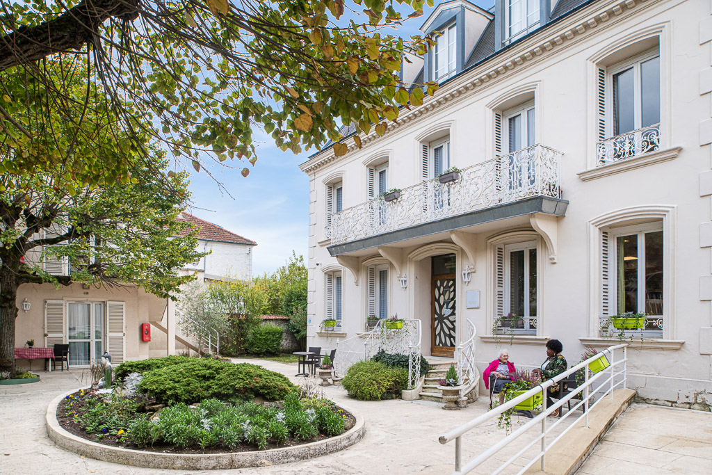 EHPAD Résidence Villa Saint-Hilaire - Photo 2 sur 5 - Intérieur et espaces communs