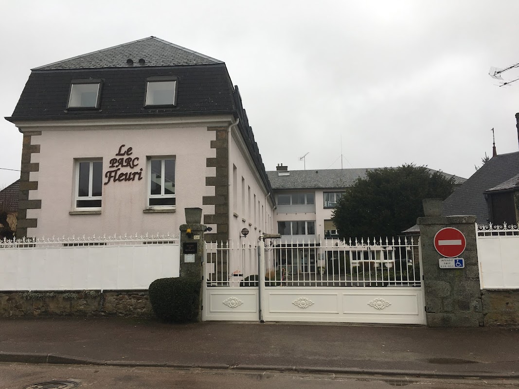 EHPAD Le Parc Fleuri - Photo 2 sur 4 - Intérieur et espaces communs