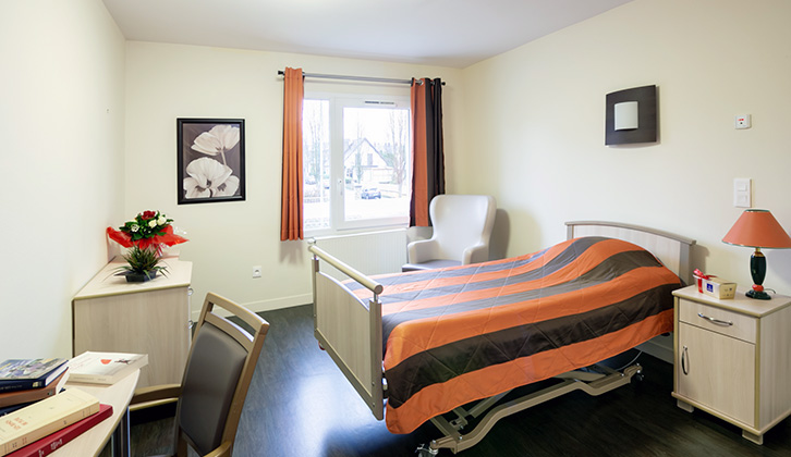 EHPAD de Tonge - Photo 2 sur 5 - Intérieur et espaces communs