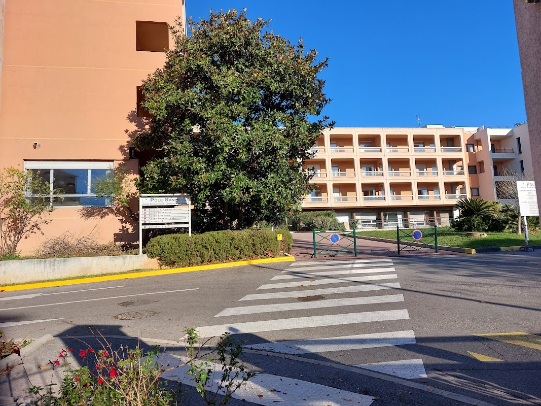 USLD Centre hospitalier de Vallauris - Photo 2 sur 2 - Intérieur et espaces communs