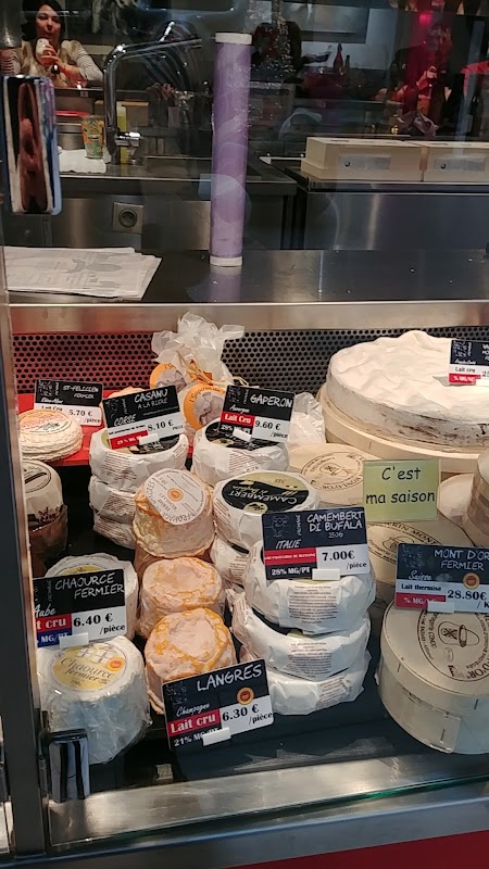 EHPAD Mont Royal - Photo 2 sur 5 - Intérieur et espaces communs