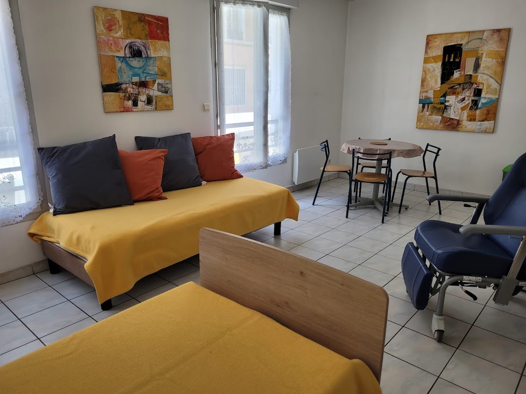 Domicile Collectif Les Gentianes - Photo 2 sur 5 - Intérieur et espaces communs