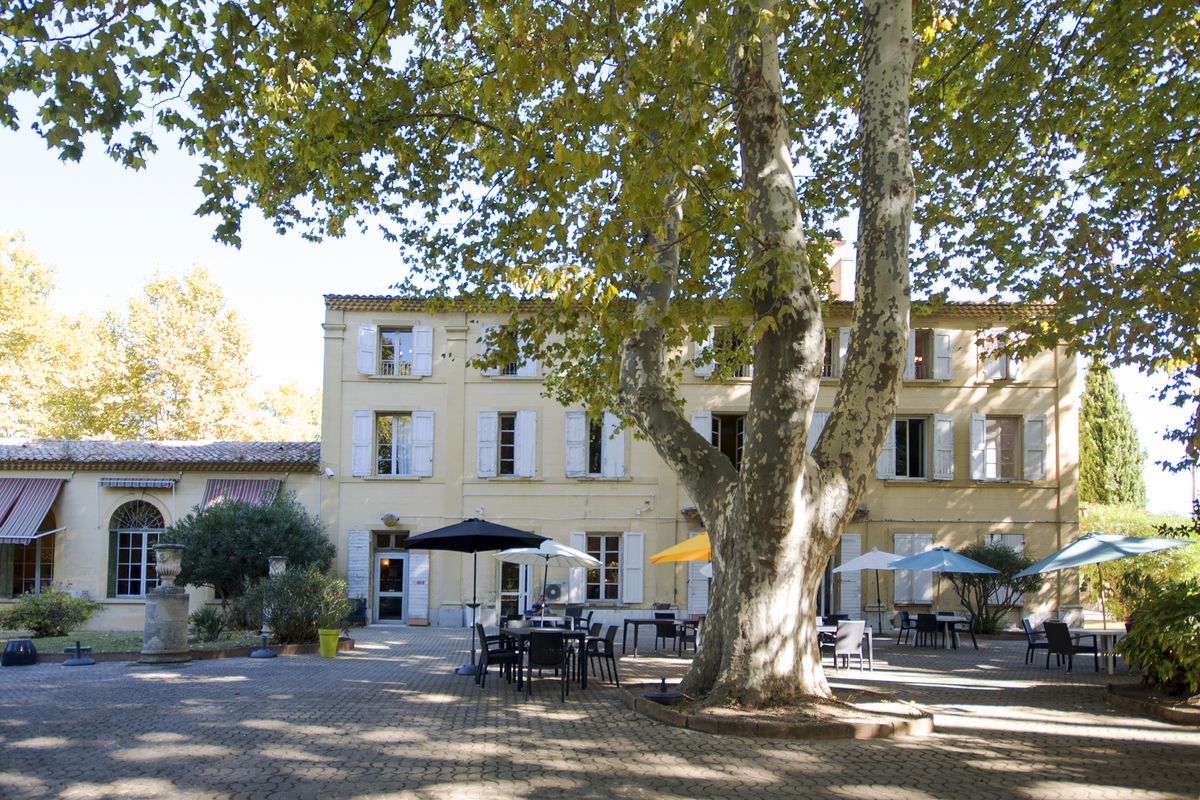EHPAD Château de la Malle - Photo 3 sur 5 - Chambres et hébergement