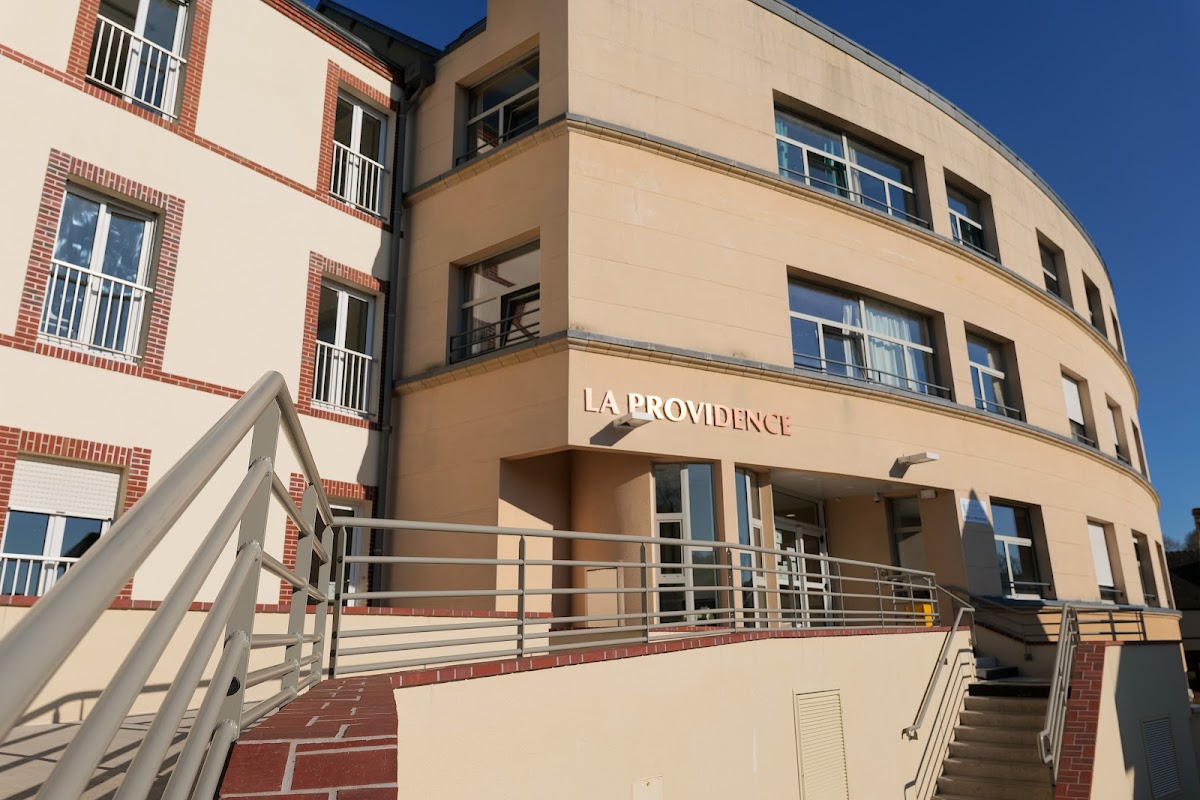 EHPAD La Providence - Photo 2 sur 3 - Intérieur et espaces communs