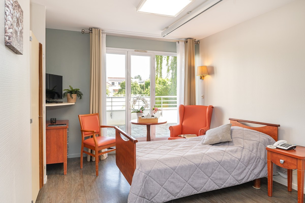 EHPAD Korian Le Jardin de Neptune - Photo 2 sur 5 - Intérieur et espaces communs