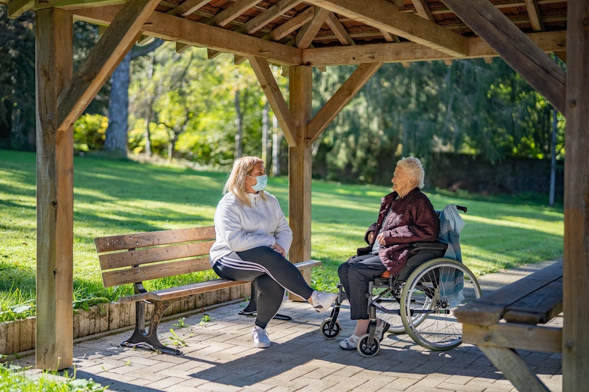 EHPAD Les Chevrets - Photo 5 sur 5 - Environnement et extérieurs