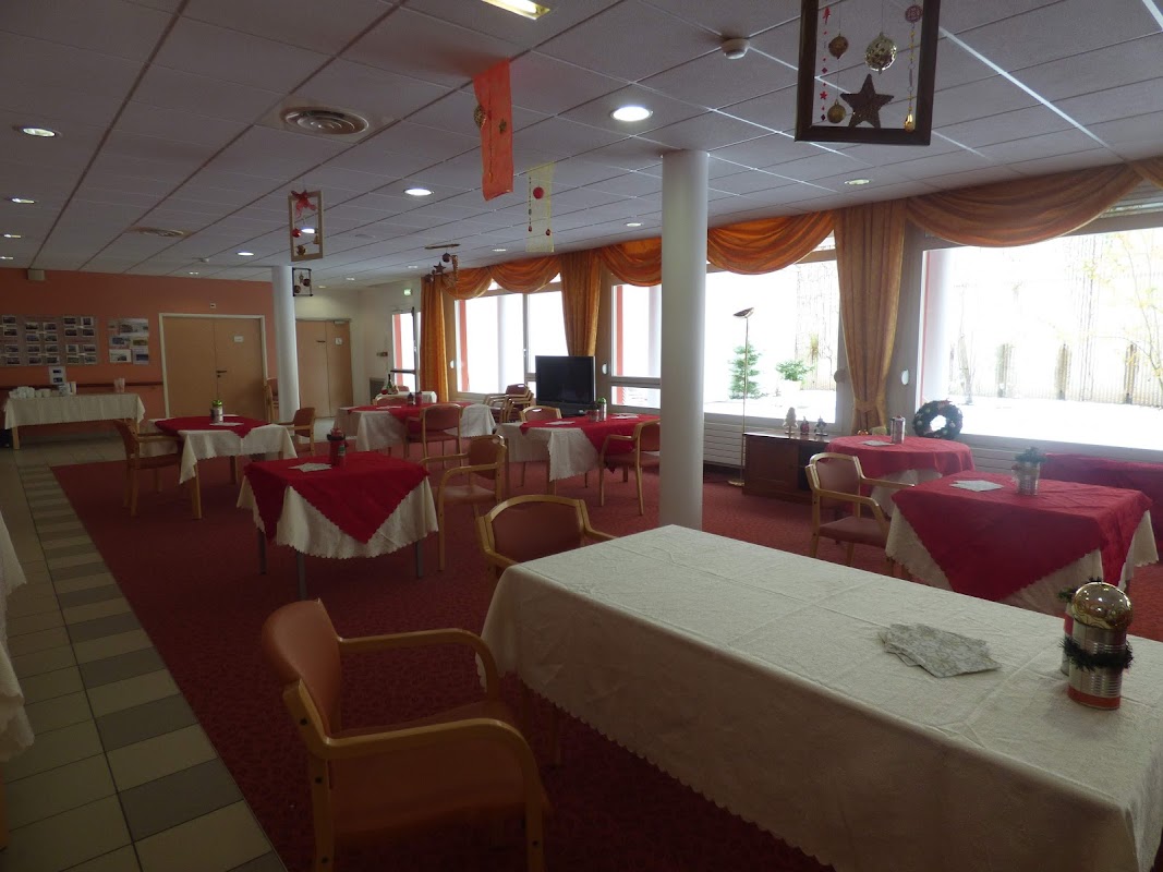 EHPAD Les Cerisiers - Photo 2 sur 5 - Intérieur et espaces communs