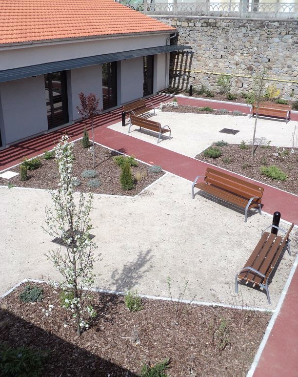 HEBERGEMENT TEMP "ESCALE NOEMIE" - Photo 2 sur 5 - Intérieur et espaces communs