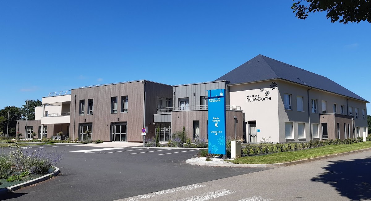 EHPAD Notre-Dame-Briouze - Photo 2 sur 5 - Intérieur et espaces communs