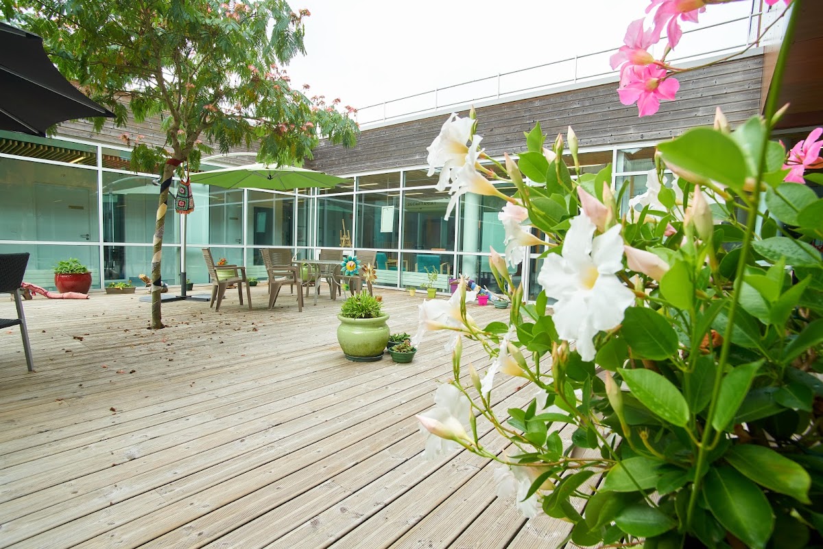 Unité de soins de longue durée Kerlivio - Photo 5 sur 5 - Environnement et extérieurs