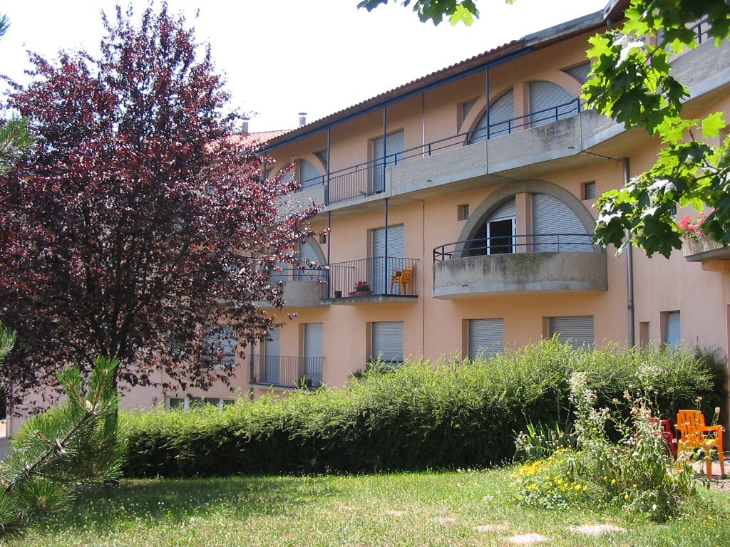 EHPAD de Saint-Germain Laval - Photo 5 sur 5 - Environnement et extérieurs