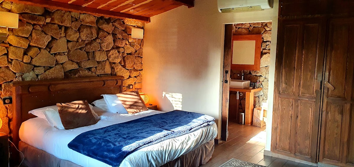 EHPAD VALLE LONGA - Photo 2 sur 5 - Intérieur et espaces communs