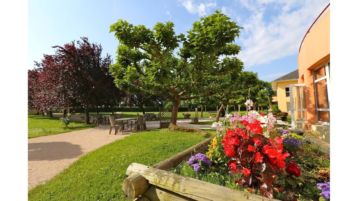 Photo de EHPAD Zelia à Ibos, EHPAD à IBOS