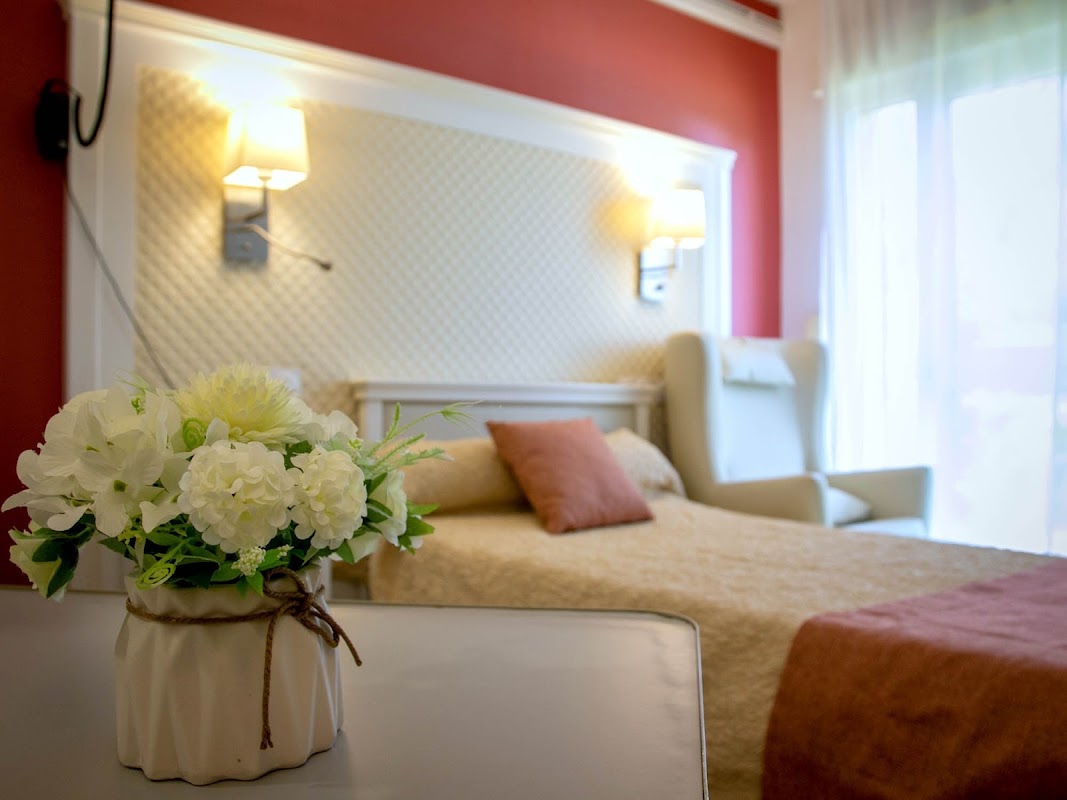 EHPAD Zelia à Ibos - Photo 2 sur 5 - Intérieur et espaces communs