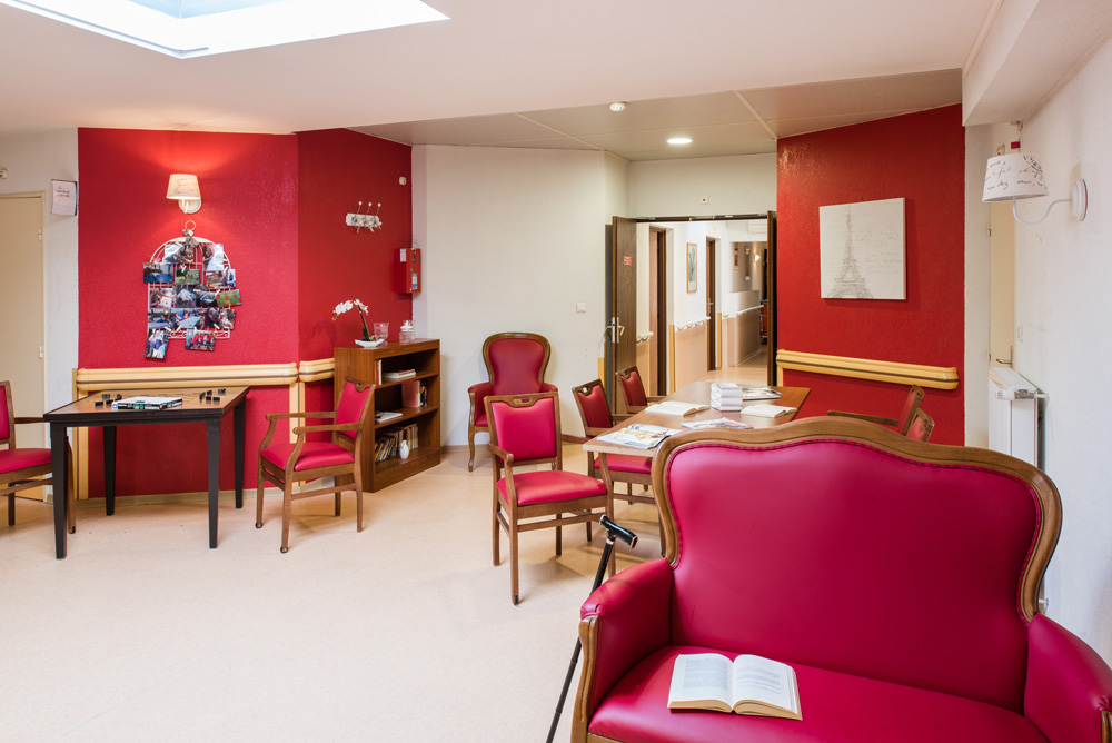 EHPAD Les Gardioles - Photo 3 sur 5 - Chambres et hébergement