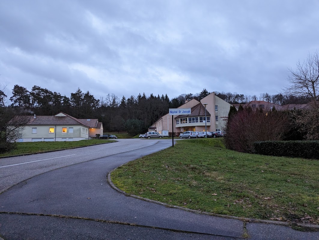 USLD de l'Hôpital Saint-Joseph Bitche - Photo 5 sur 5 - Environnement et extérieurs