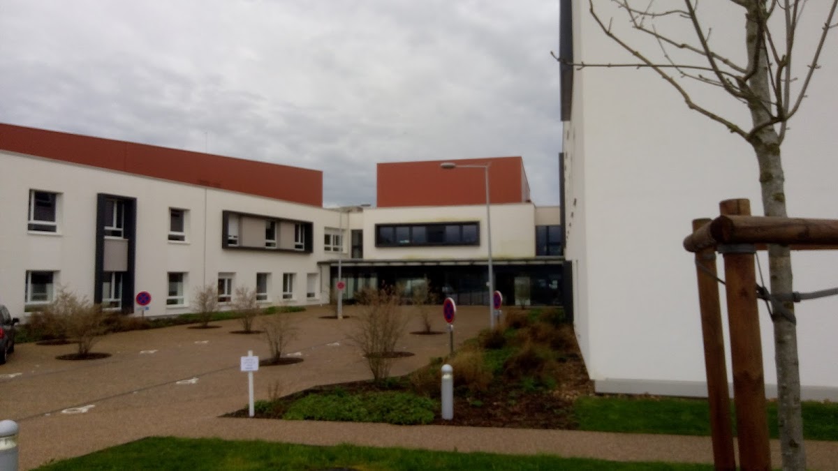 Photo de EHPAD du Centre hospitalier de Bourbon l'Archambault, EHPAD à BOURBON L ARCHAMBAULT