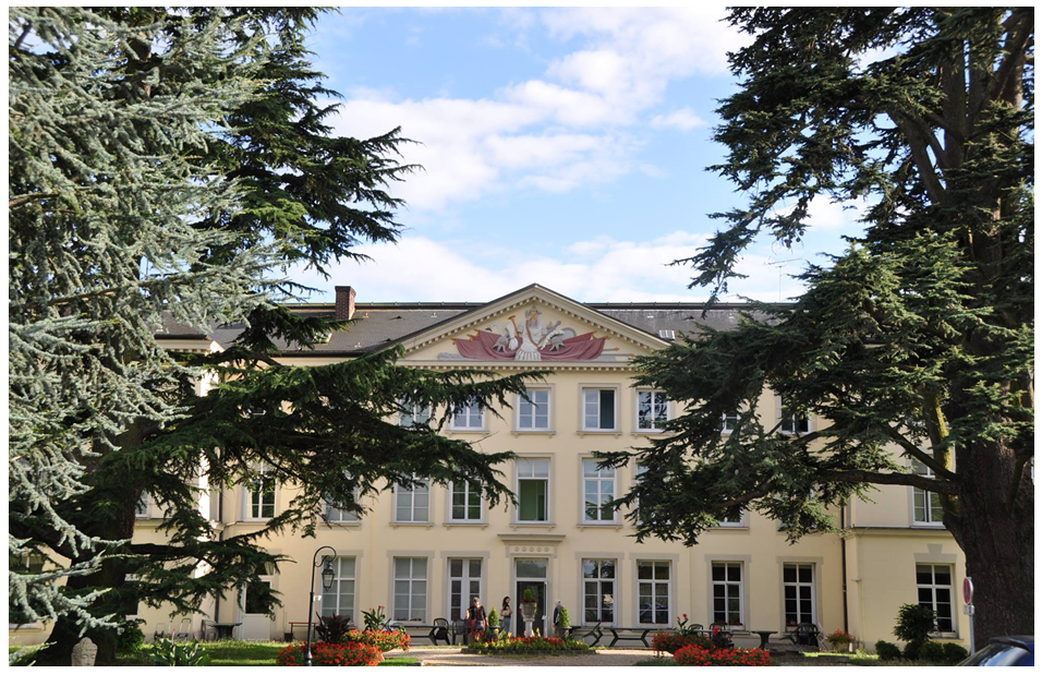 EHPAD Château du Plessis Picard - Photo 2 sur 5 - Intérieur et espaces communs