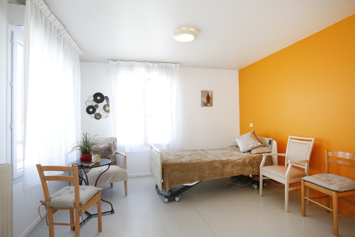 Ehpad Les Neuf Muses - Photo 2 sur 5 - Intérieur et espaces communs