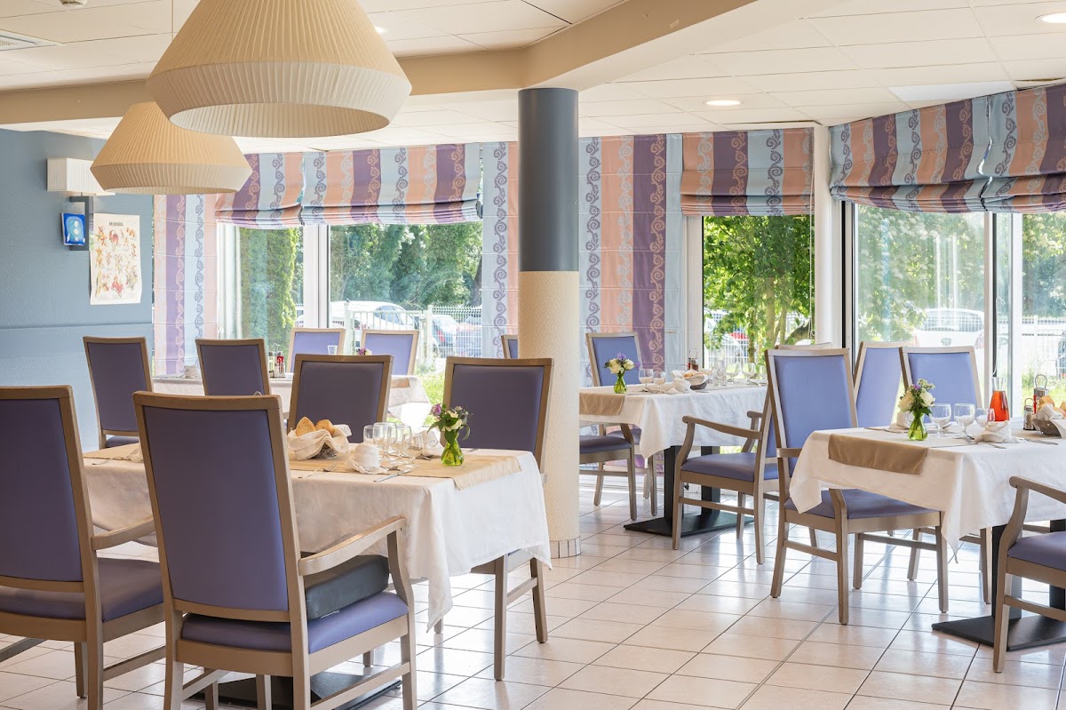 EHPAD Résidence Les Parasols - Photo 5 sur 5 - Environnement et extérieurs