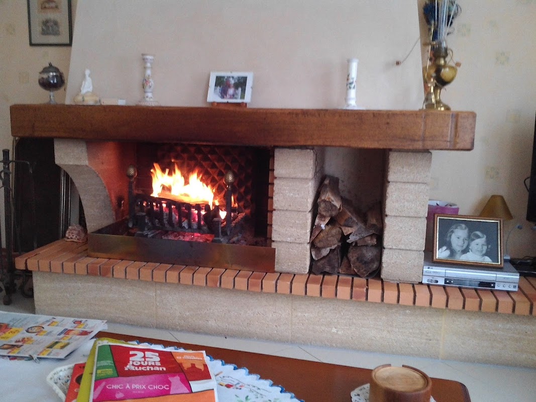 EHPAD Chevilly - Photo 2 sur 2 - Intérieur et espaces communs