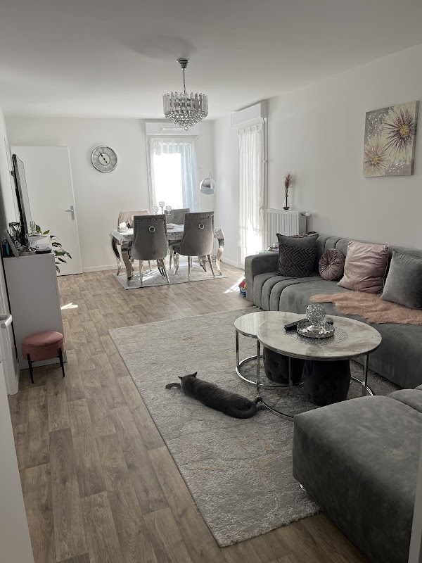 Logements Alleray - Photo 2 sur 4 - Intérieur et espaces communs