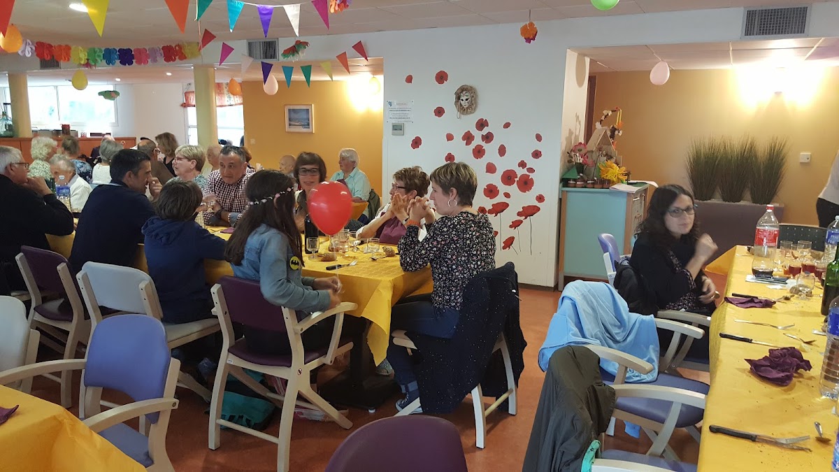 EHPAD Harriola - Photo 2 sur 4 - Intérieur et espaces communs