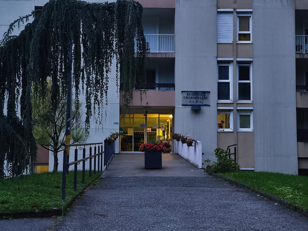 Résidence Charminelle - Photo 5 sur 5 - Environnement et extérieurs
