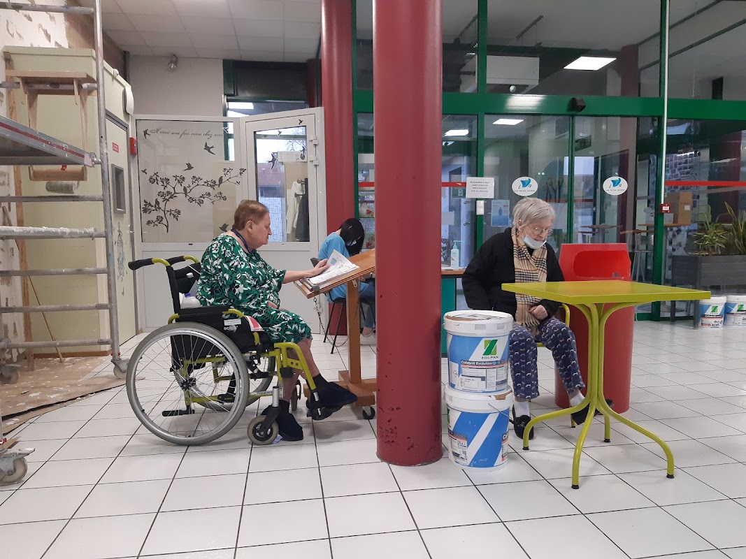 EHPAD Les Vertes Années - Photo 2 sur 5 - Intérieur et espaces communs