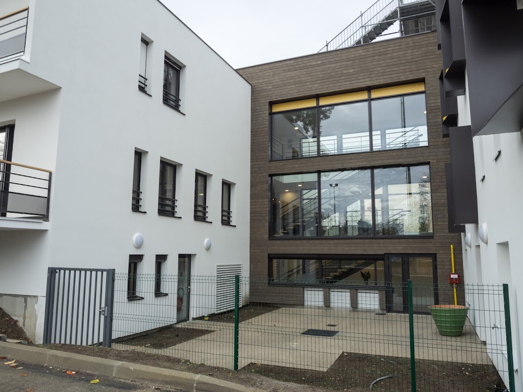 EHPAD Lepine Versailles - Photo 2 sur 5 - Intérieur et espaces communs