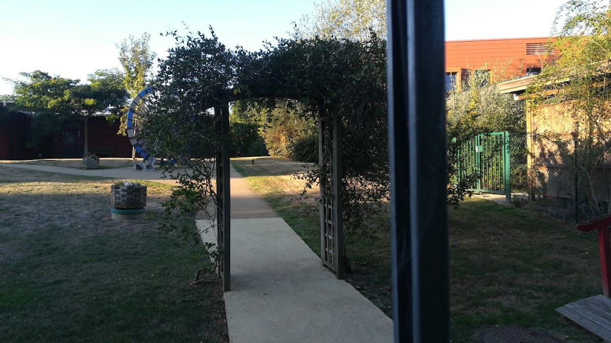 EHPAD LA SOUVENANCE - Photo 3 sur 3 - Chambres et hébergement